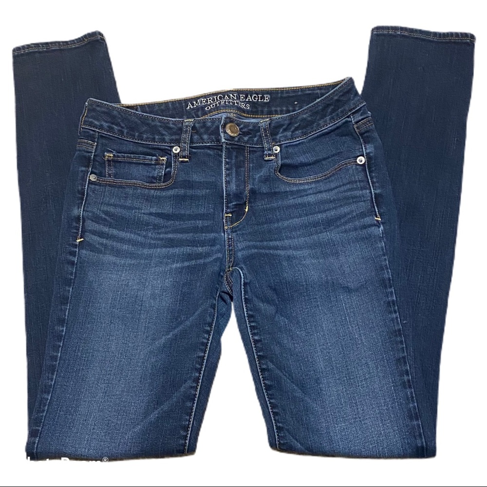 American Eagle skinny jeans in medium wash